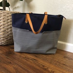 Stella & Dot union street tote
